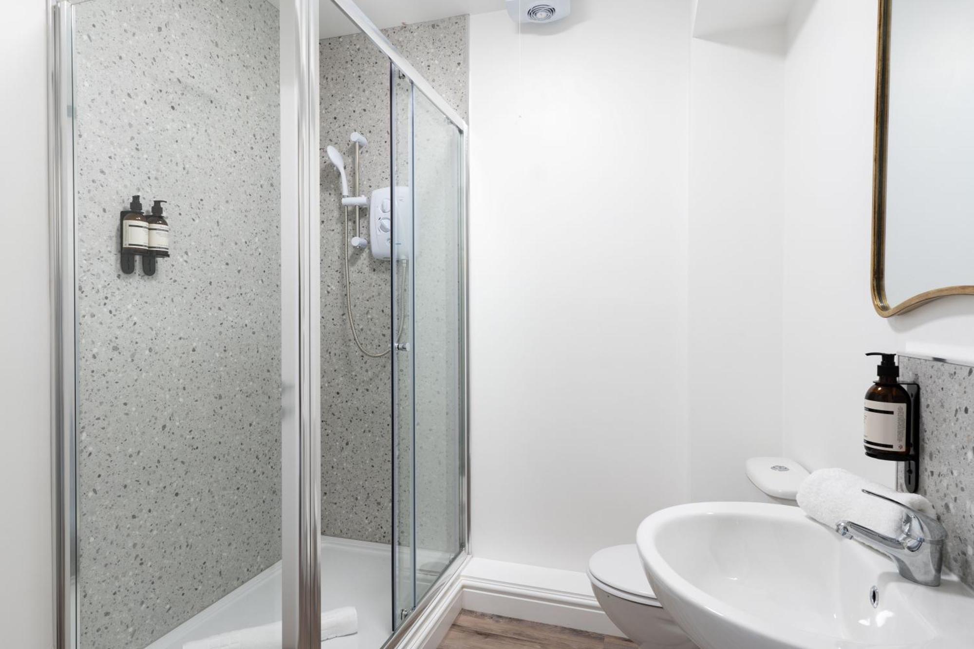Wellington Place I Your Apartment Bristol Ngoại thất bức ảnh